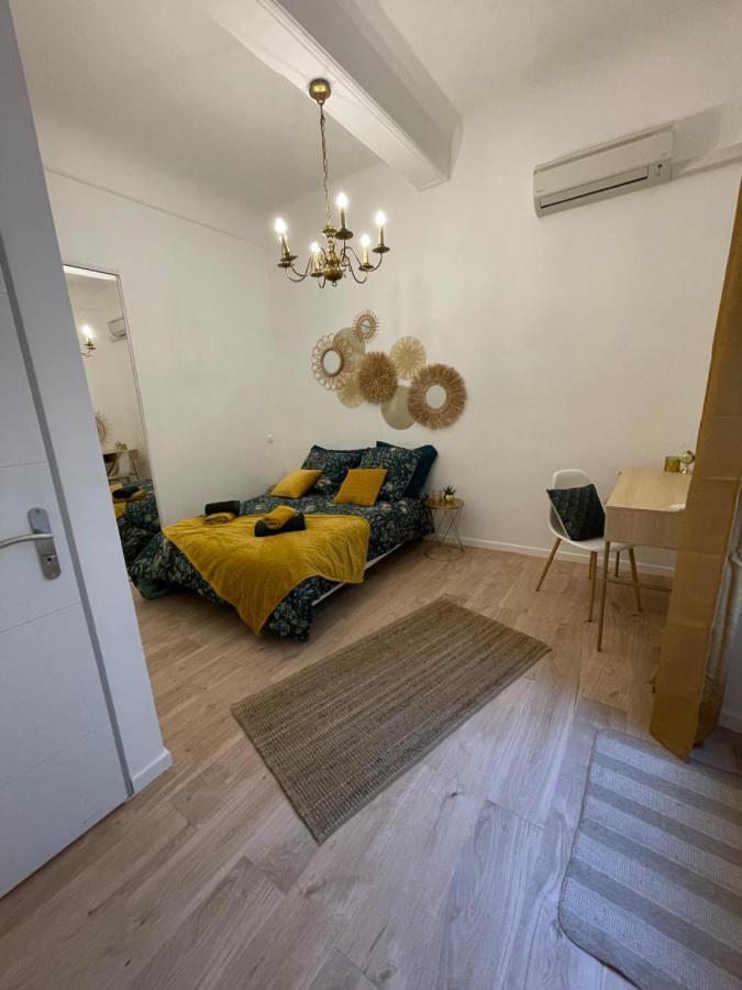 Le Casimir - Superbe T3 En Plein Centre Ville Renove Avec Gout - Wifi Безие Екстериор снимка