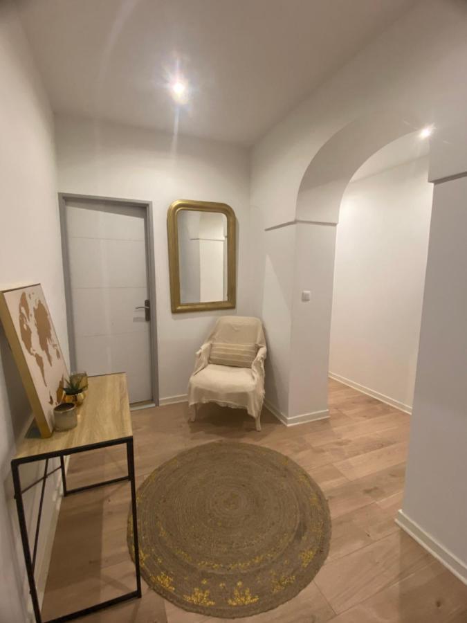Le Casimir - Superbe T3 En Plein Centre Ville Renove Avec Gout - Wifi Безие Екстериор снимка